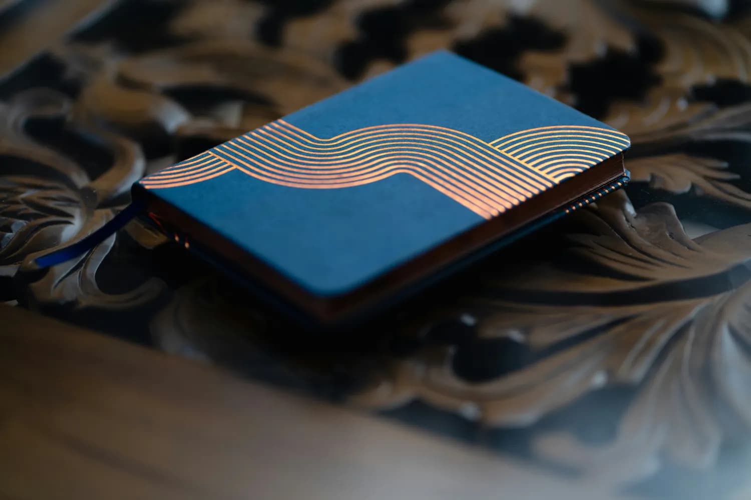 UNO Flip vs 经典UNO：谁才是桌游王者？
