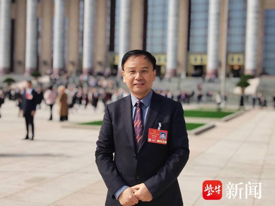 全国人大代表刘忠斌：提高育儿保障、降低育儿成本，让年轻人愿意生孩子