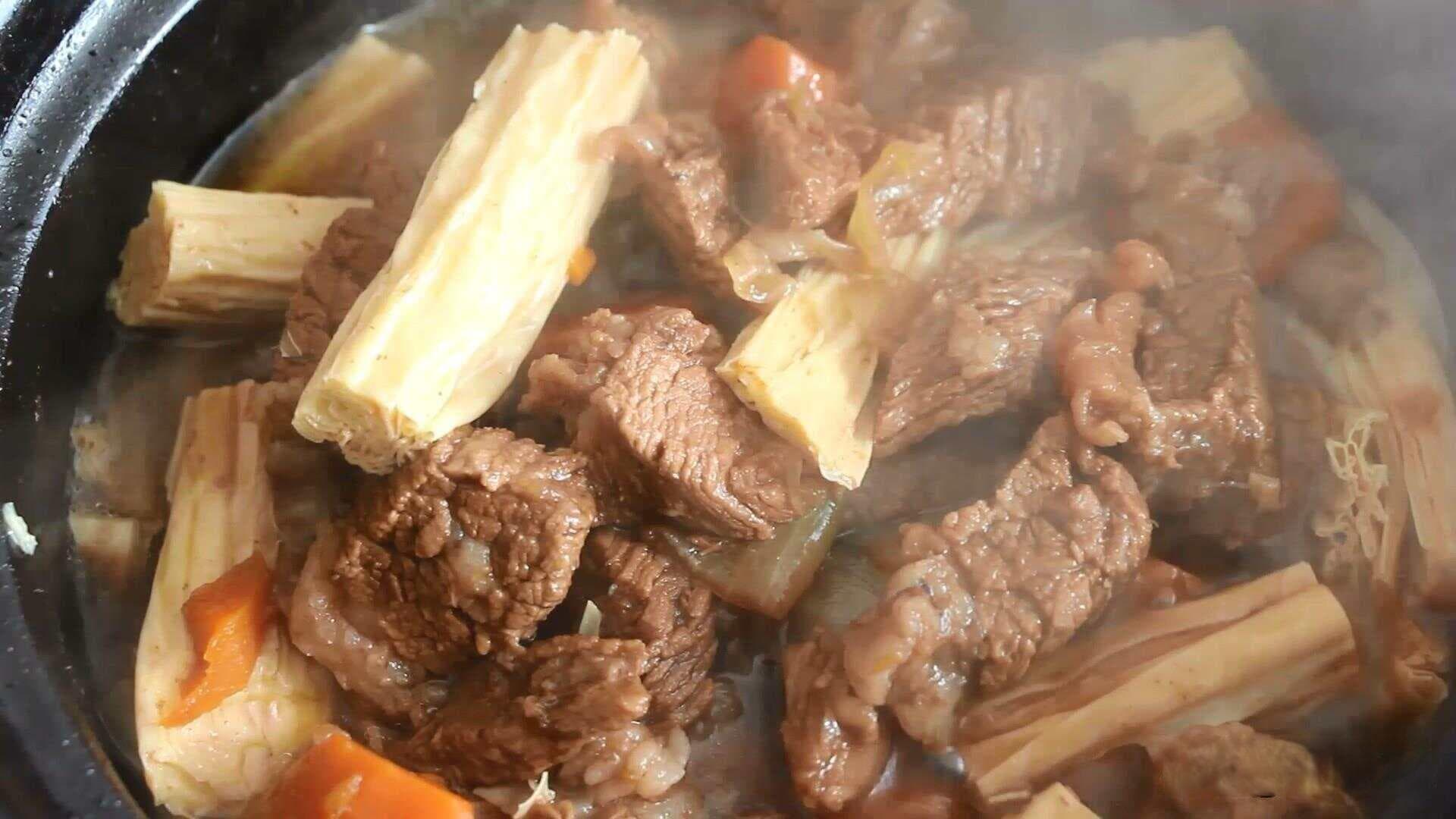 舌尖上的腐竹牛肉煲：美味与营养的双重奏