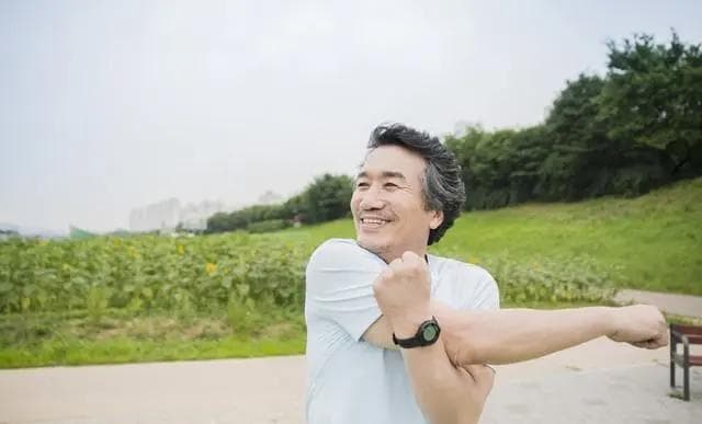 为什么老年人早起，比熬夜更可怕？过来人告诉你3个原因