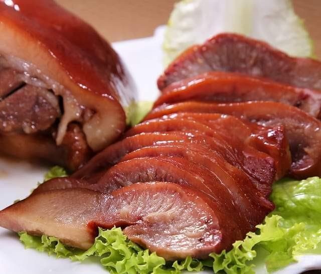 猪头肉肥腻的“克星”，卤肉时只需放1克，肉嫩不腥，肥而不腻