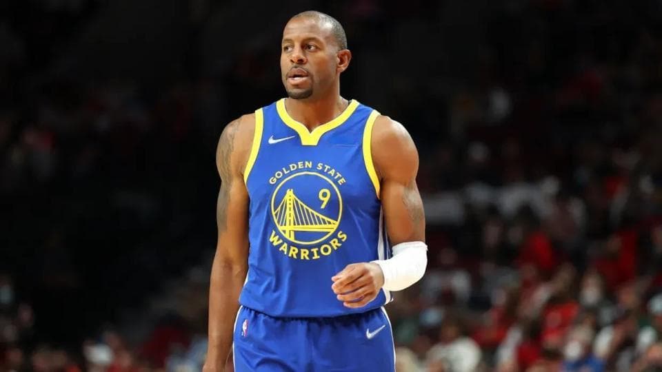 NBA近10年FMVP实力排名：20年詹姆斯第8，库里第4，榜首无悬念