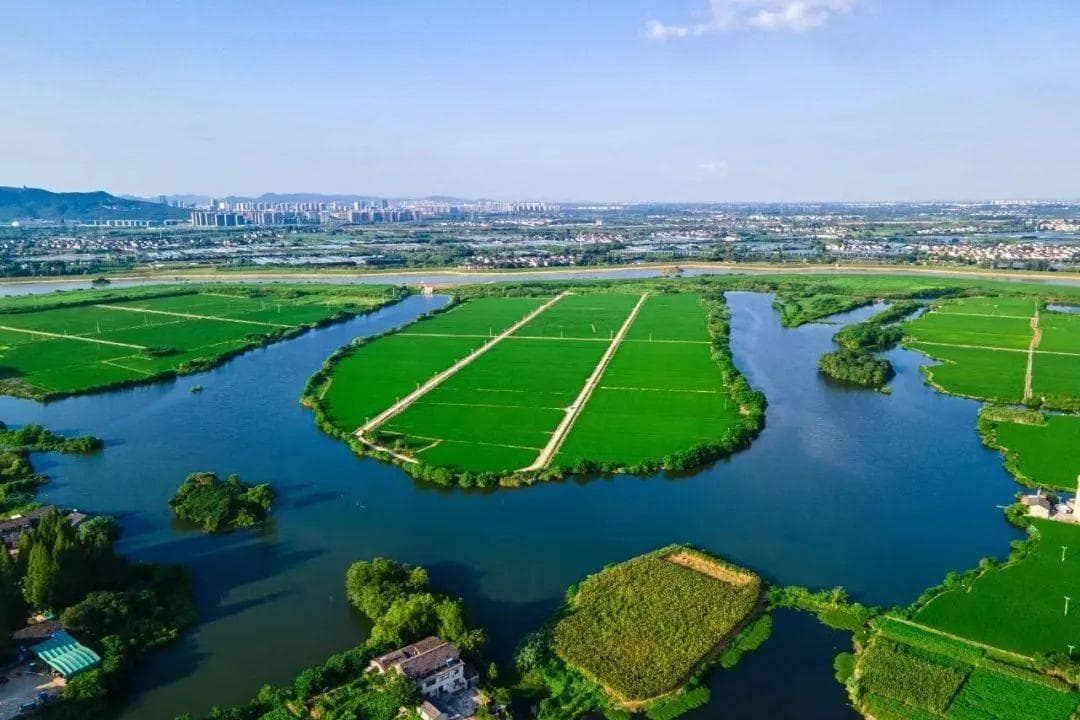 乘地铁3号线打卡南京四大水景