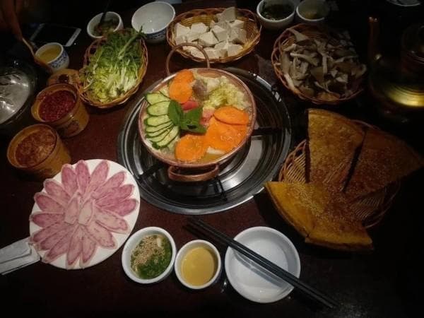 香格里拉藏族美食指南：从琵琶肉到酥油茶的特色佳肴