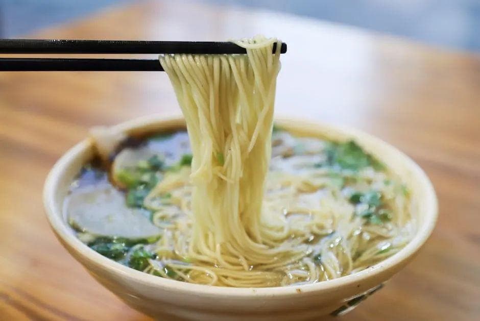 超九成人曾有胃部不适，中青年人需警惕胃痛！
