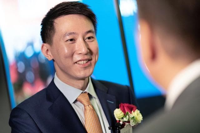 从新加坡少年到TikTok CEO：周受资的全球化科技征途