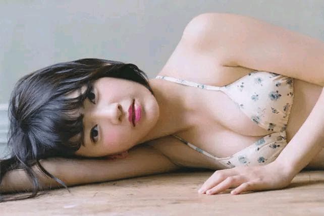 中年女性对你产生好感时的三个信号，别不懂