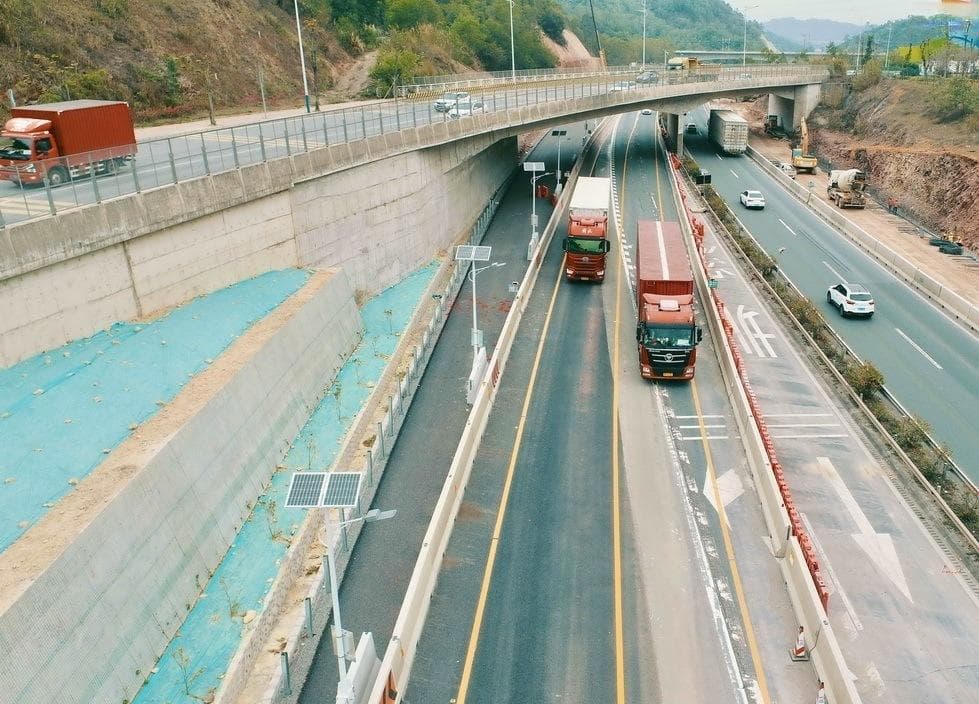 长深高速河惠段改扩建项目建设提速 该项目完成首次交通转换