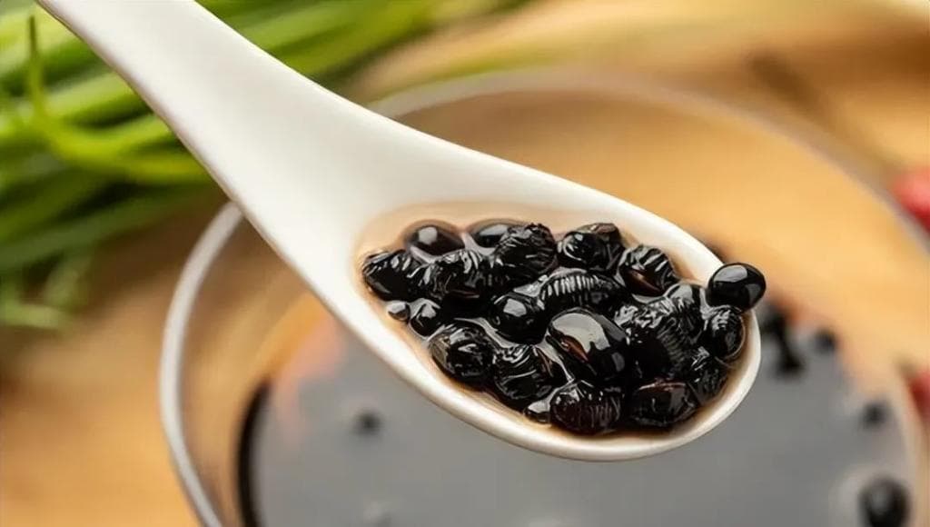 食疗：醋泡黑豆，中年养生的传统智慧