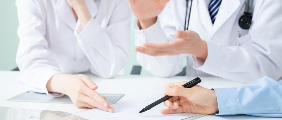色弱可以学临床医学吗？附色盲色弱不能报考的专业（2025参考）