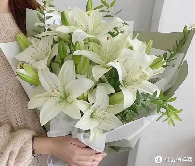 百合花基础知识：类型、产地、花语及送花注意事项