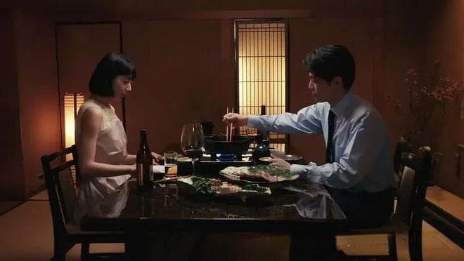 日本人性题材电影《红》：绚烂樱花下的爱情纠葛与人性探索