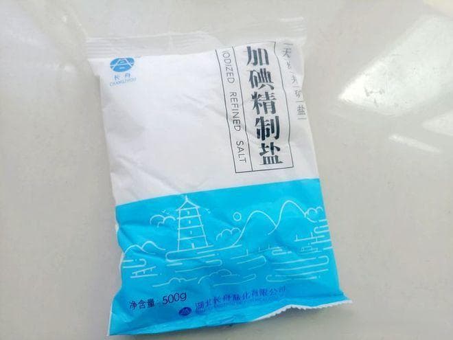 无碘盐和加碘盐的区别：从成分到适用人群的全面解析