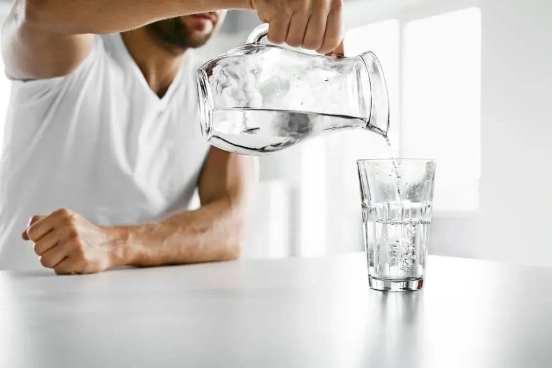科普生活|你喝的水，为什么有“土腥味”？