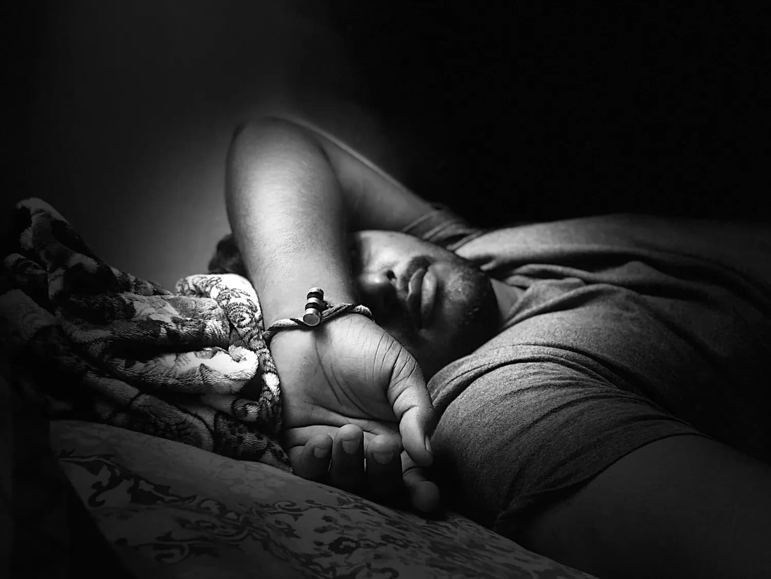 八个实用小妙招，轻松告别手麻困扰