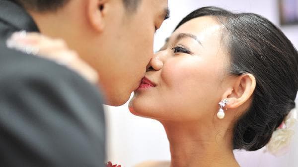 夫妻吵架了如何缓和关系