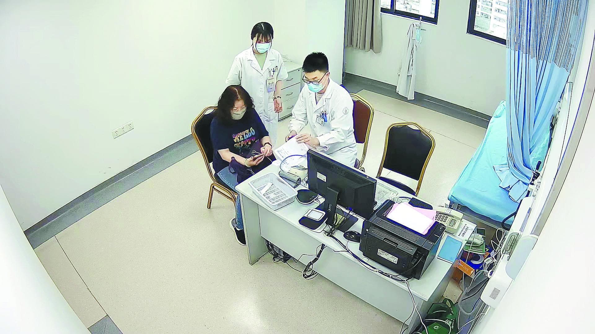 晶报特别报道 | 加强医患互动新形式：全科教学门诊“慢慢聊”