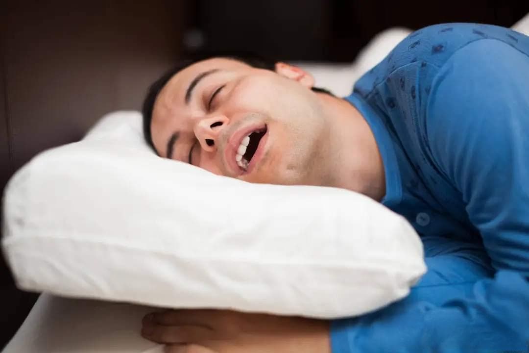 帕金森病患者普遍存在的“睡眠障碍”问题，该如何缓解改善？