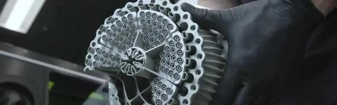 工艺工程师瑟瑟发抖：AI发现的3D打印工艺参数让钛合金既强又韧