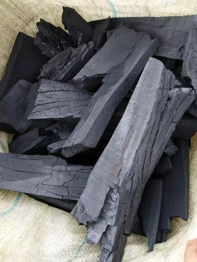 烧烤用木炭好还是机制炭好？