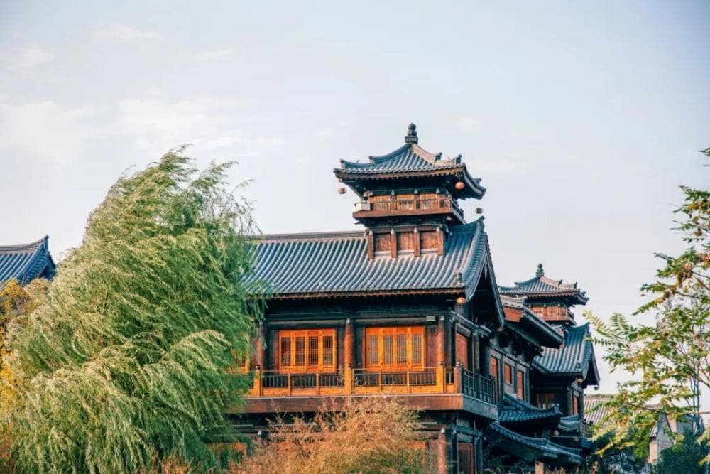 年游客量超千万，洛邑古城凭什么“圈粉”年轻人？