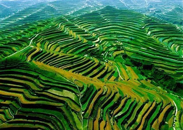 甘肃是我国地形地貌最全的省，堪称地理界百科全书亚洲最佳旅游地