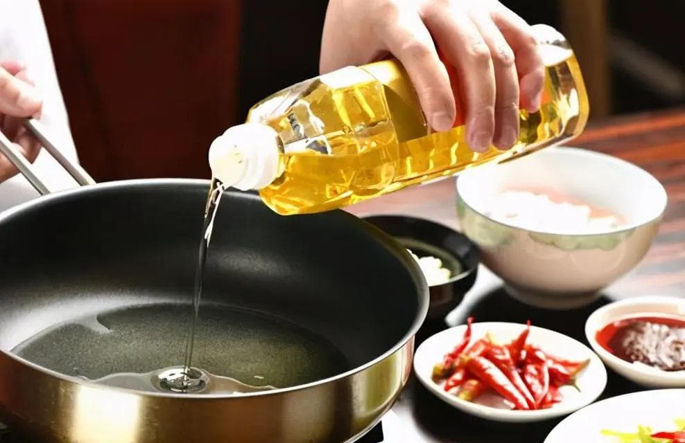 “花生油”和“菜籽油”哪个更健康？哪个更好呢？你吃对了吗？
