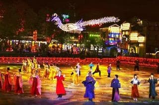 武汉“木兰不夜城”火了，会成为下一个“大唐不夜城”吗？