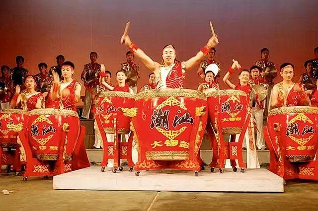 潮汕地区过小年：祭灶、扫尘与传统文化传承
