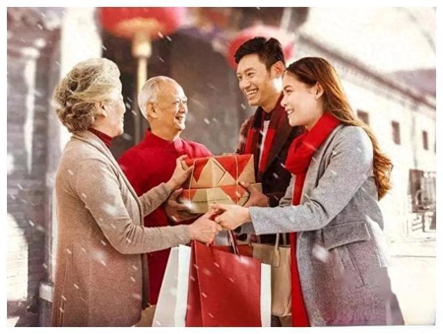 亲戚交往比朋友复杂，别以为掏心掏肺就行，处理不好还不如外人