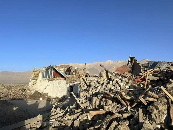 西藏定日发生6.8级地震，已致126人遇难，低温缺氧考验救援力量