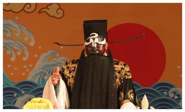 开封府尹包青天，断案如神的铁面传奇