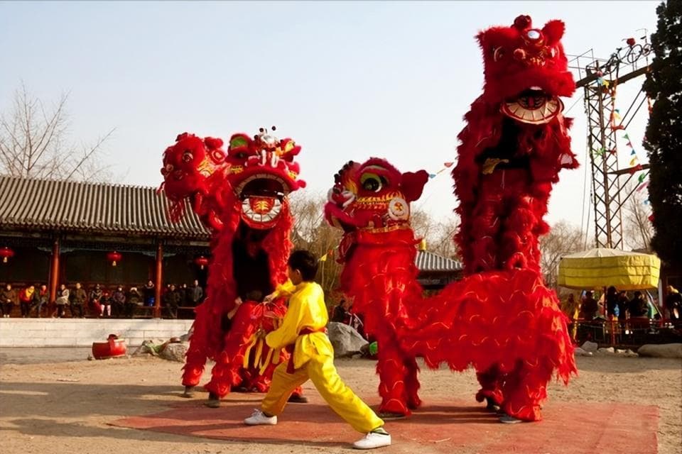 正月十五祭祖先，提醒：1不踩，2不忘，3要带，忌2事，别坏了规矩