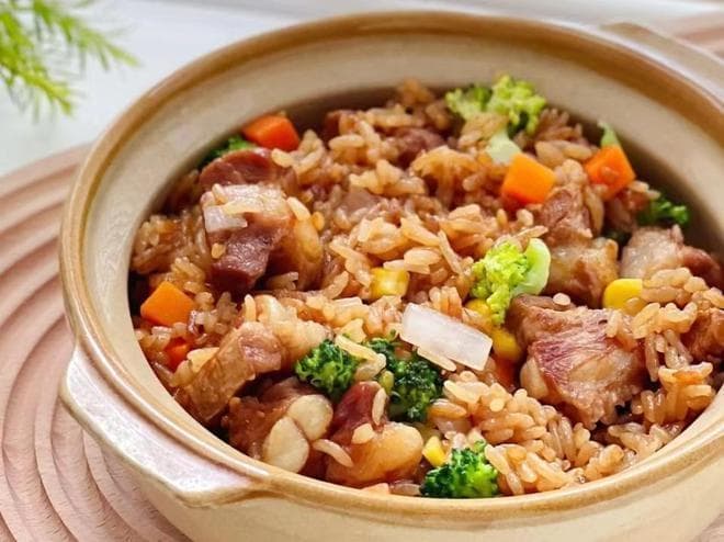 下班回家，不想做饭，试试这6款懒人焖饭，省时省力，好吃又营养