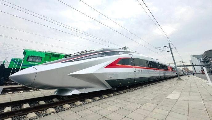 时评：CR450动车组，中国速度“新引擎”