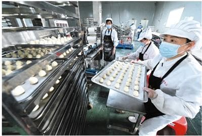 特色小吃丰富了百姓餐饮，也成为传播文化的载体——释放小吃消费更大潜力