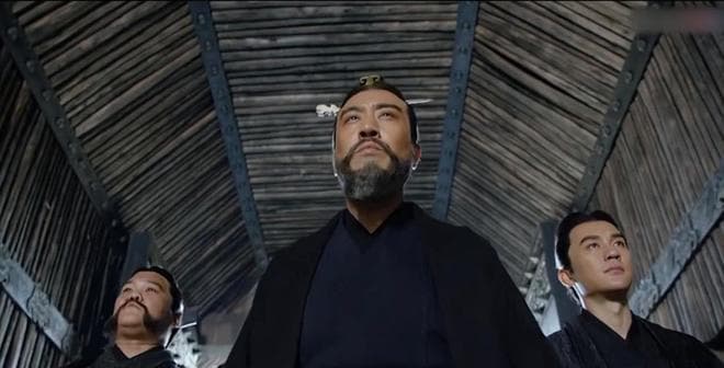 曹操如何稳住汉献帝，掌握朝廷大权？