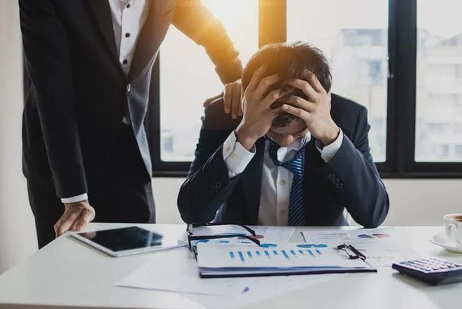 一场“中产被收割潮”已经开始了？我们又该如何应对？