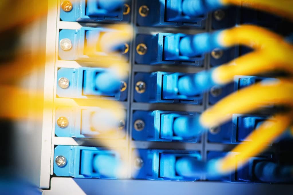 揭秘800G光模块：类型、应用和常见问题解答