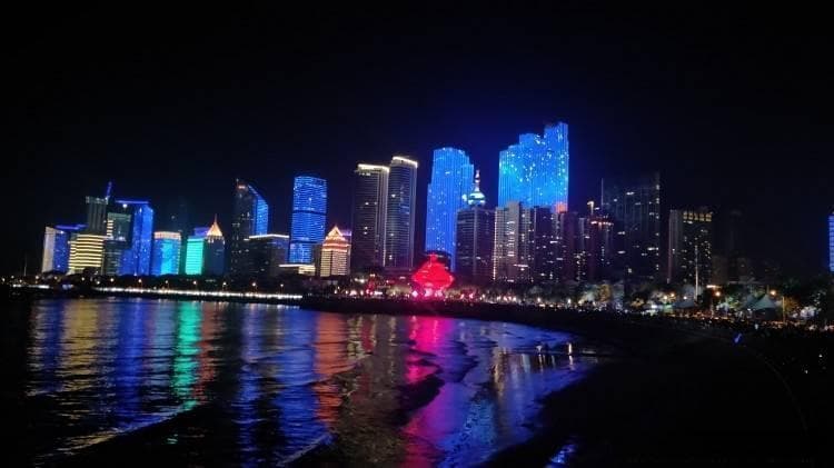 青岛五四广场旅游攻略，五四广场景点介绍以及注意事项，看完这篇你就明白了