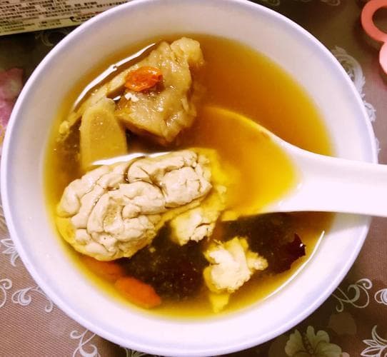 天麻炖猪脑的功效与食用禁忌全解析