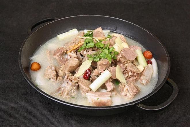 炖羊肉时，10斤肉放多少香料？记住一个配比，羊肉软嫩不腥膻
