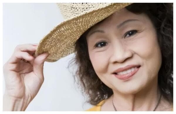 寿命长短，眼睛先知？患飞蚊症和白内障的人寿命不长？真相很扎心
