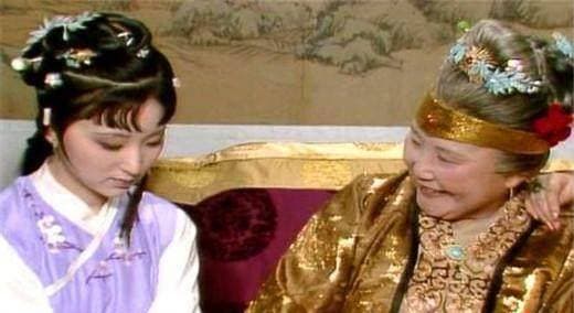 贾母选择媳妇的四大标准：不求门当户对，但求重振祖业