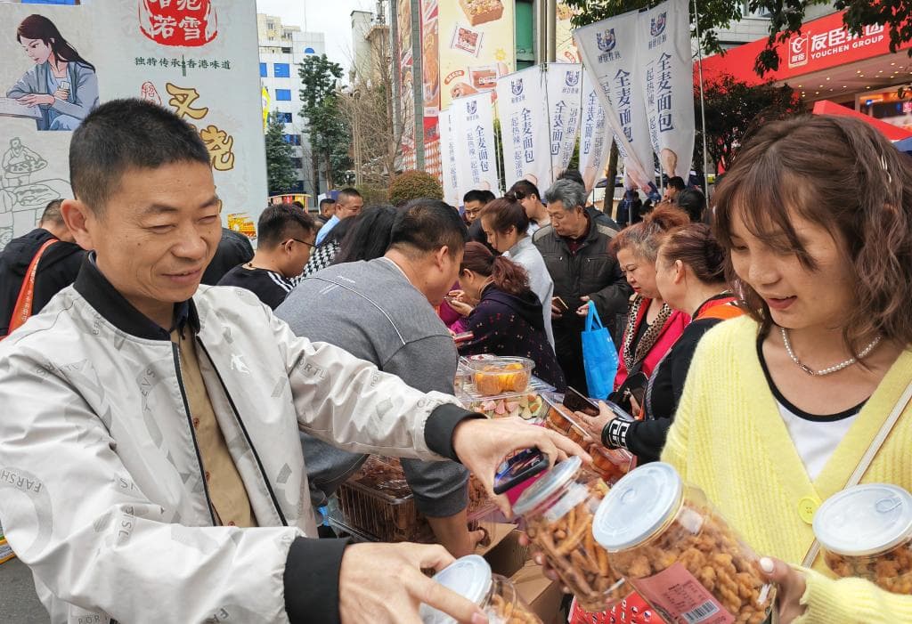 成都全国糖酒会：国货“潮品”带动消费热潮