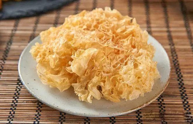 银耳为什么是脆的煮不出胶来？