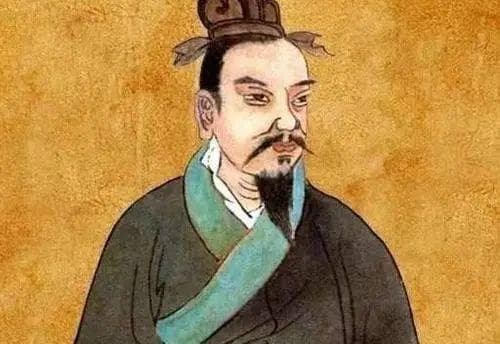 齐桓公成为春秋称霸第一人，是靠管仲？