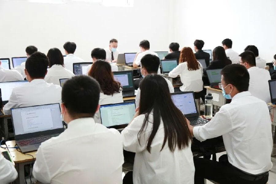 如何选择云计算培训机构？六大维度帮你做出明智决策