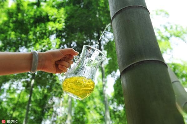 中国特色竹筒酒引法媒关注：竹韵酒香浑然天成