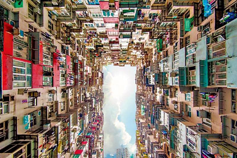 香港高密度建筑风格：独特的城市景观与生活空间
